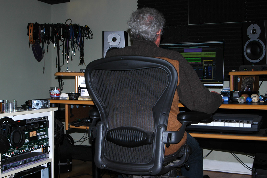 Earl Norris working in studio photo