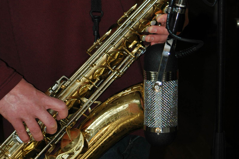 Saxophone and R84 mic photo